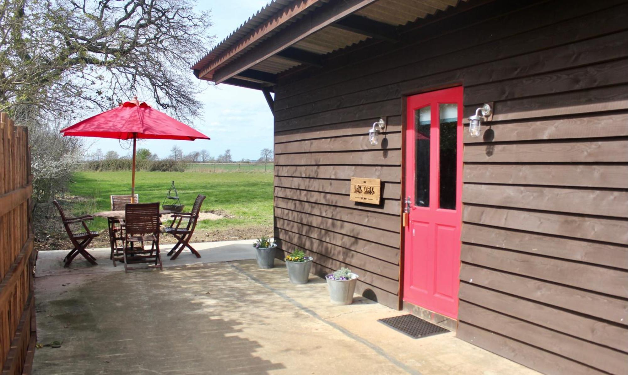 The Little Stable Hotel คอร์บี ภายนอก รูปภาพ